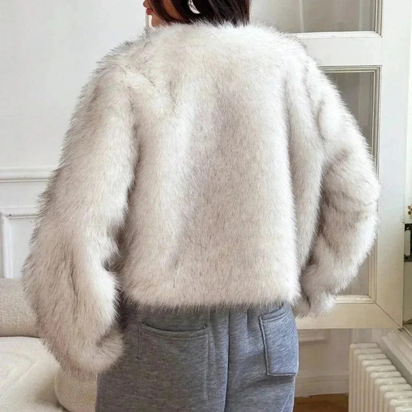 White Casual Women's Front Open Short Faux Fur Coat - Picture 2 of 6
